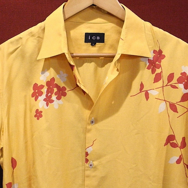 ICB アイシービー オンワード デザイン 花柄 アロハシャツ 半袖シャツ ドレスシャツ 総柄 山吹色 3 美品の画像3