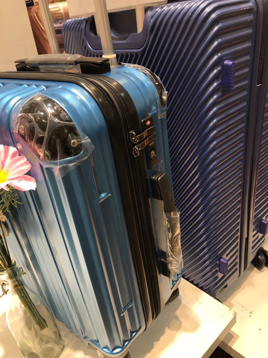 中型　軽量スーツケース TSAロック　 ブルー　Mサイズ軽量キャリーケース　