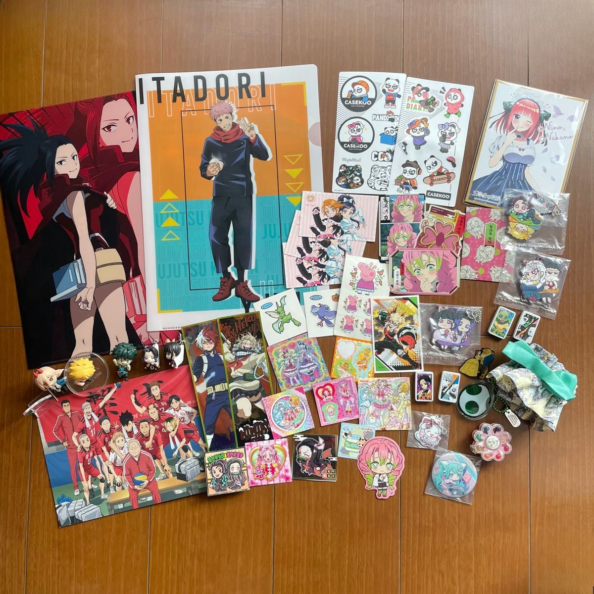 アニメ グッズ まとめ売り 呪術廻戦 鬼滅の刃 ハイキュー ツイステ ヒロアカ アニメグッズ まとめ売り 呪術廻戦 五等分の花嫁 鬼滅の刃