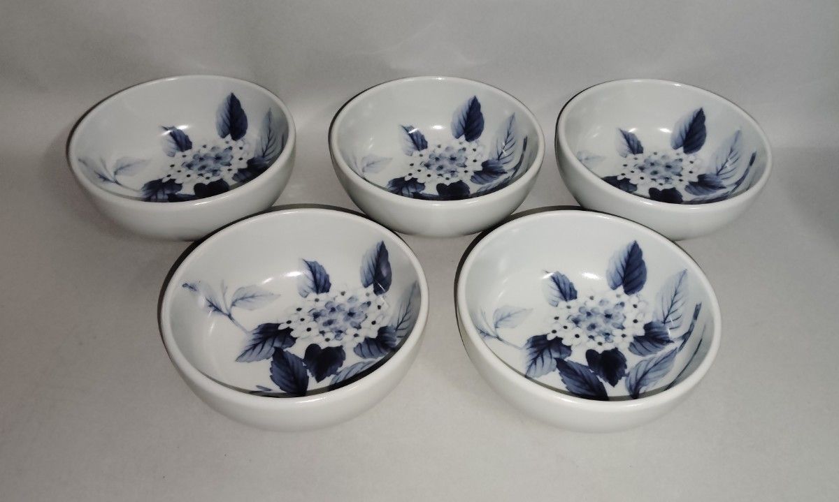 青磁陶器 小鉢5個 古美術品、アンティーク 美濃焼・アジサイ絵丸小鉢5個セット・新品未使用|Yahoo!フリマ