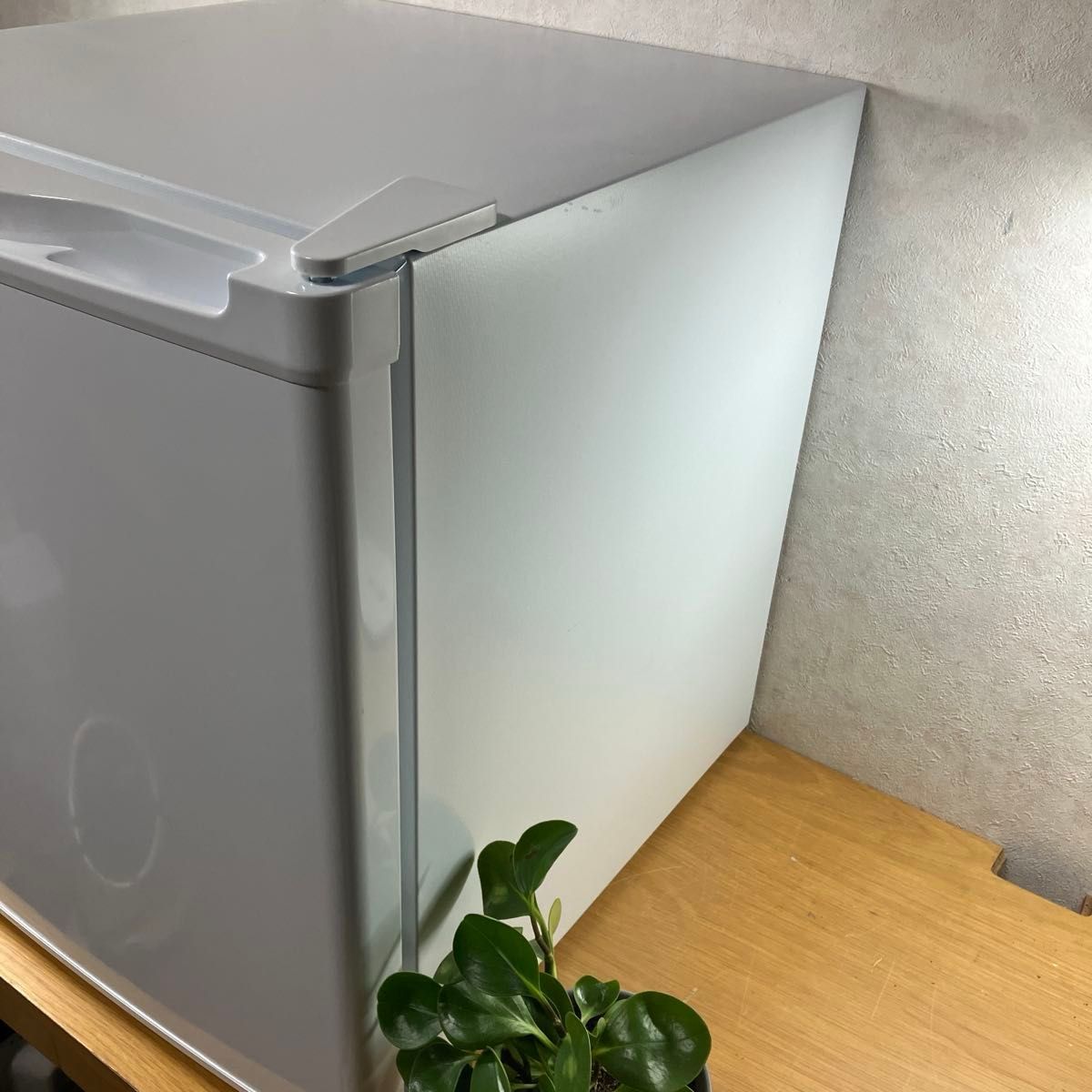 【美品】MAXZEN 冷凍庫 33L 小型 静音モデル 2024年購入 美品MAXZEN 冷凍庫 33L 小型 静音モデル 2024年|Yahoo!フリマ