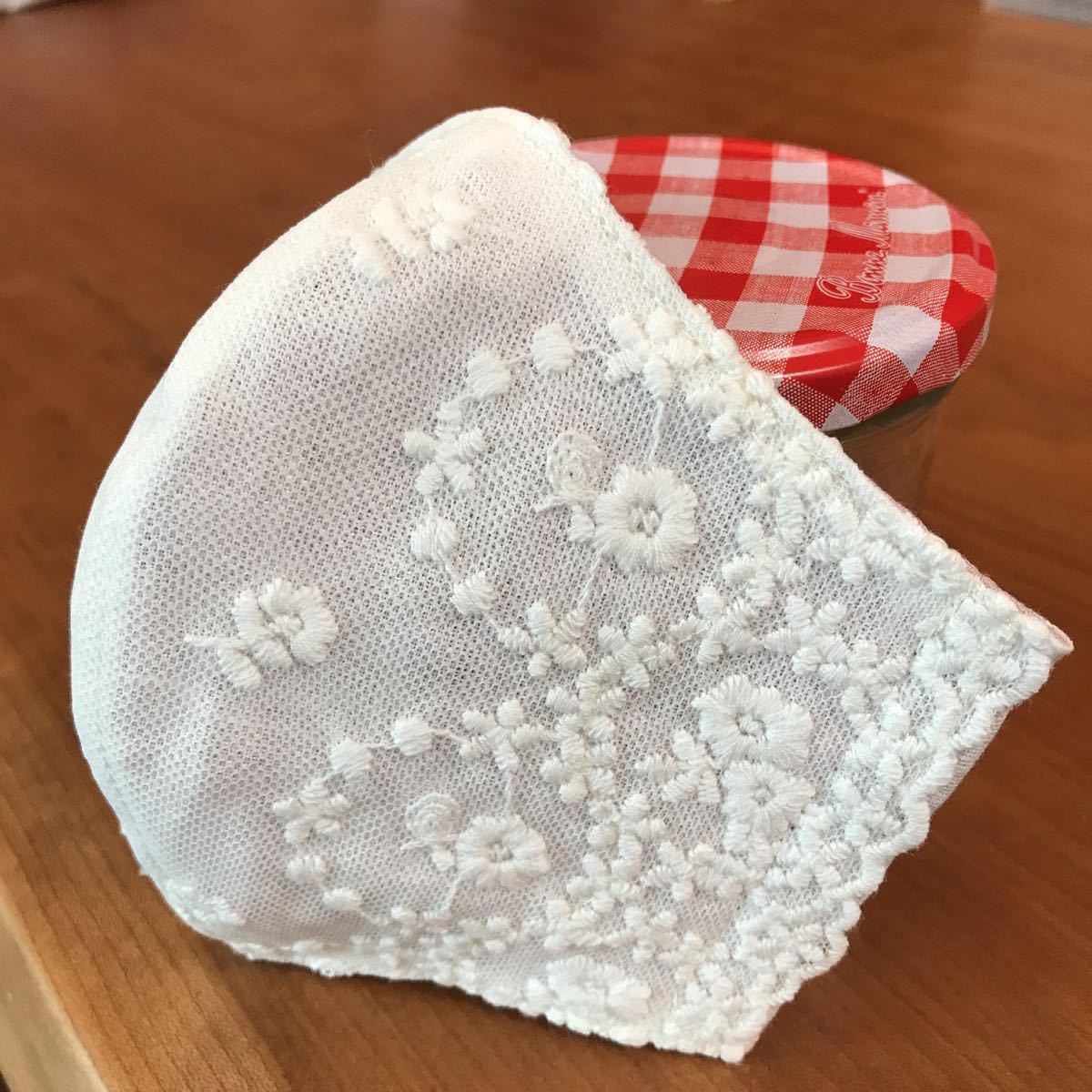 ホワイトリネン ホワイトチュールレース 夏用インナーマスク 花柄ガーゼ 清楚 ハンドメイド 刺繍 涼しい 立体