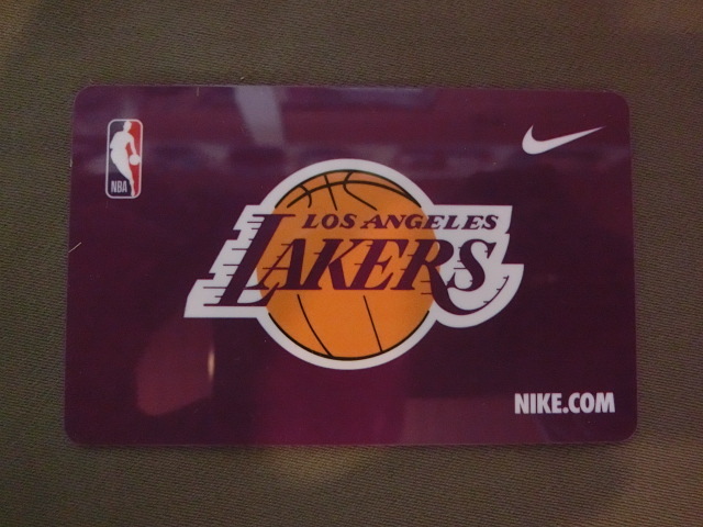 激レア USA西海岸入手 NBA公式ブランド ナイキ【Nike】ロサンゼルス レイカーズ【Los Angeles Lakers】ロゴ プラスティックカードの画像1