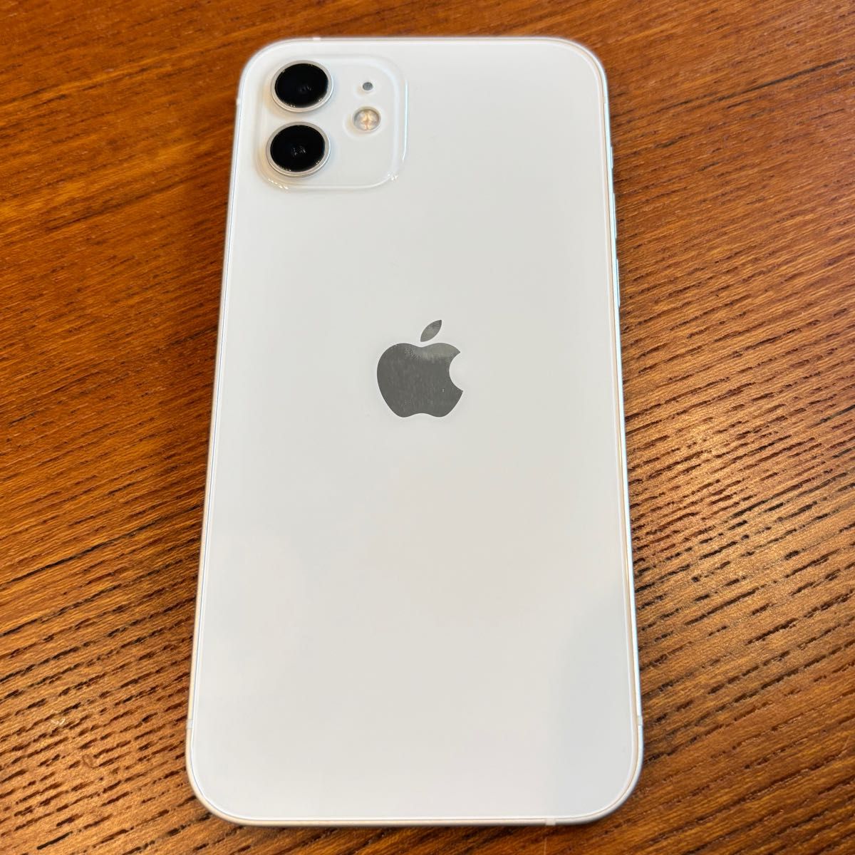 Apple iPhone 12 ホワイト 充電器付き iPhone 12 ホワイト128GB 未使用の純正充電ケーブル付|Yahoo