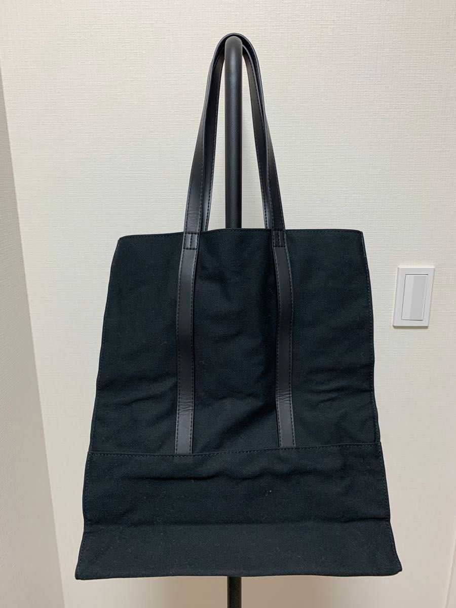 【定番】JW Anderson スモール ナイロン トート バッグ ブラック トートバッグ jwアンダーソン ブラック トートバッグ ブラック系