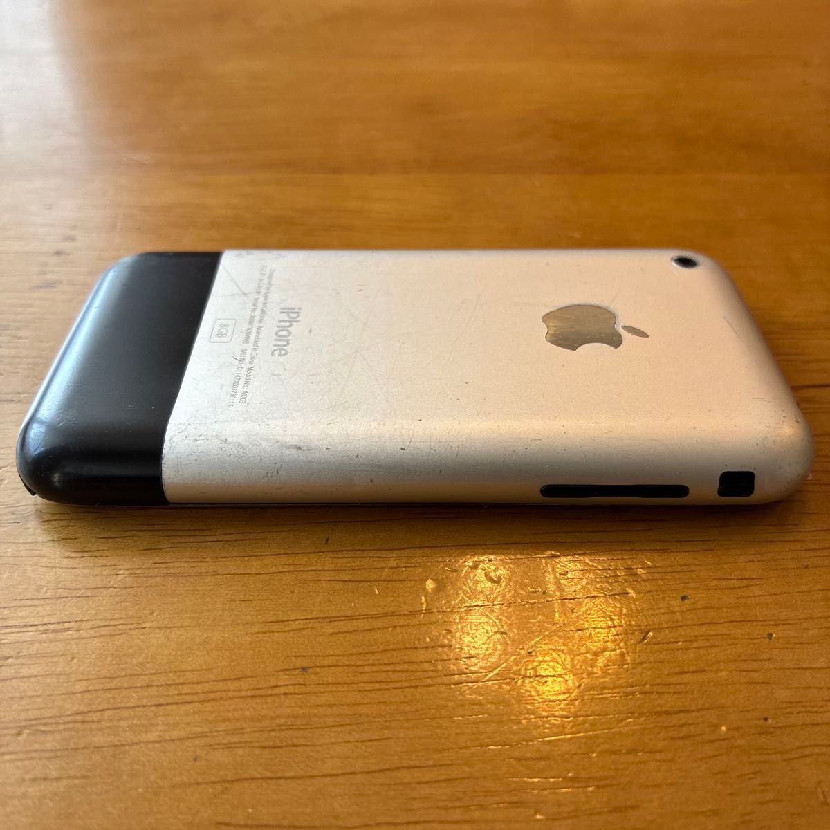 Apple iPhone （ORIGINAL） 初代（2G） 8GB A1203 付属品なし 本体端末