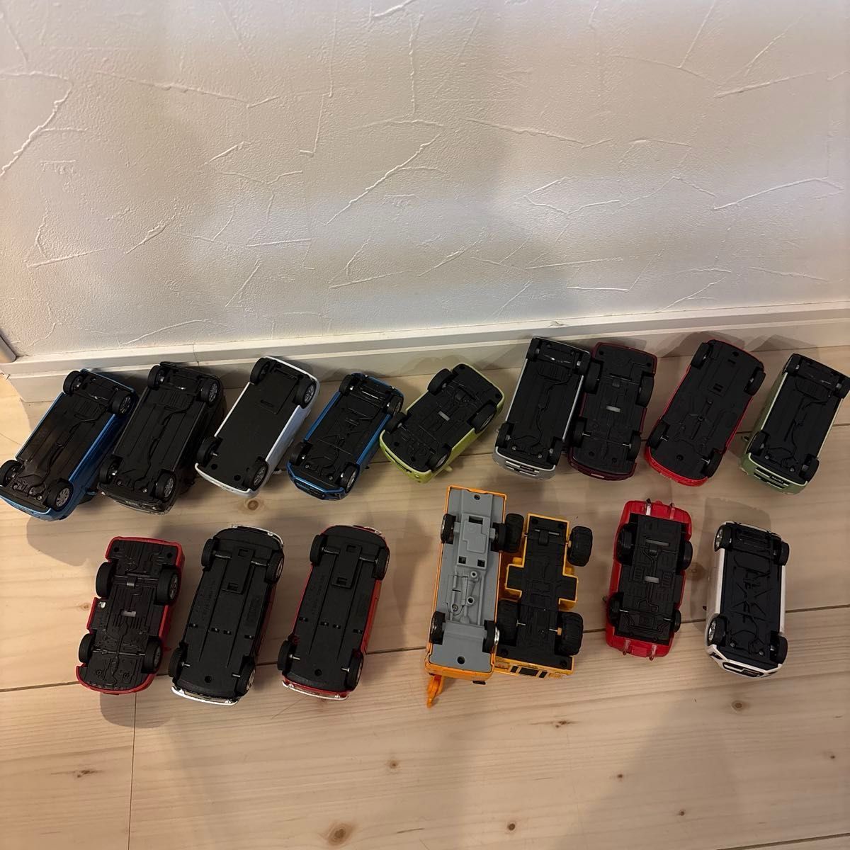 【プルバックカー】16種類 16個まとめ売り プルバックカー 16台 車名が入っている物非売品|Yahoo!フリマ