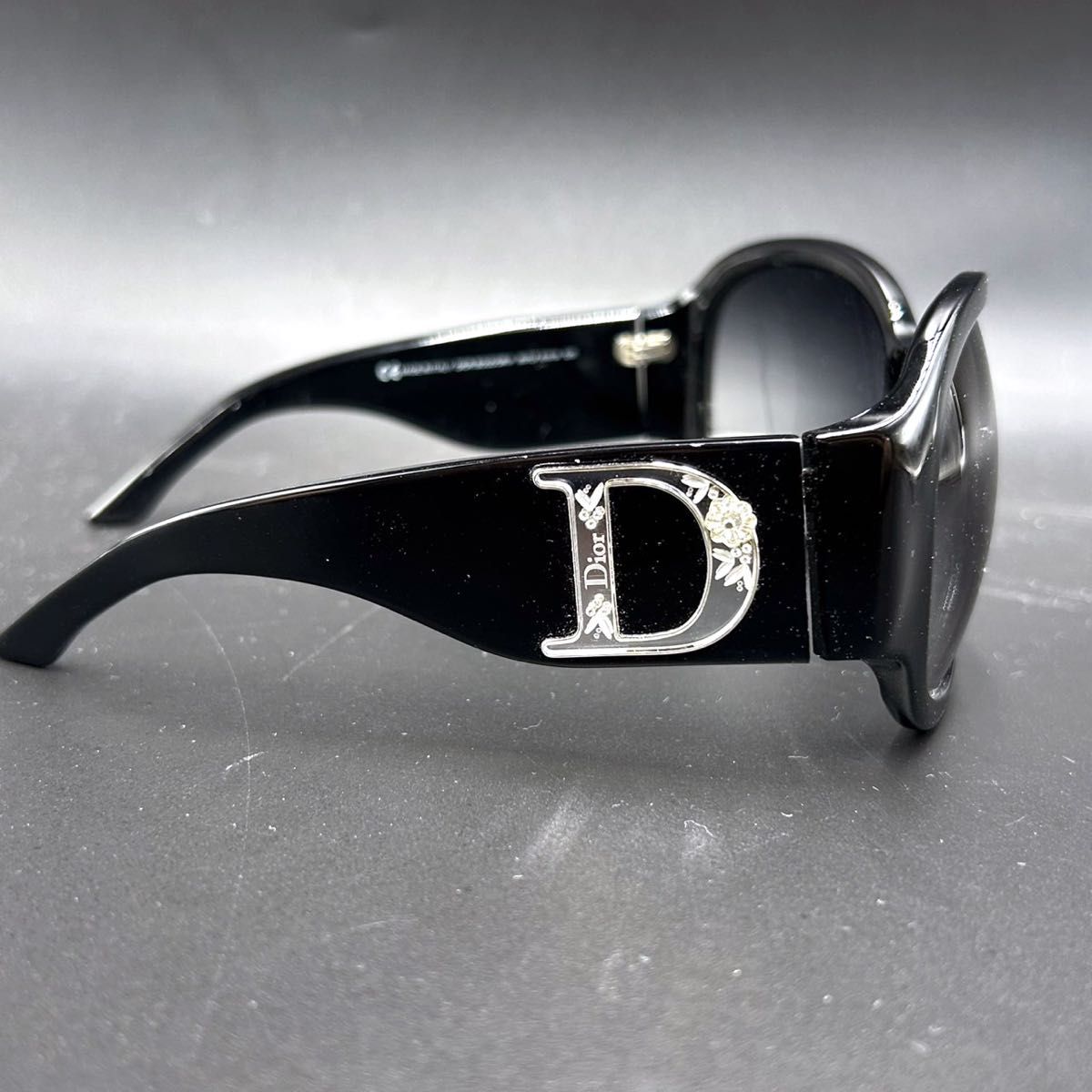 Dior ディオール サングラス メンズ ブラック Y2K 63◻︎15 120 極美品 Christian Dior フラワー Dロゴストーン サングラス
