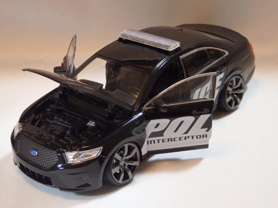 ** Ford Police Inter Scepter custom **1/24 WELLY Welly stance низкая подвеска модифицировано миникар Ford POLICE interceptor полиция 