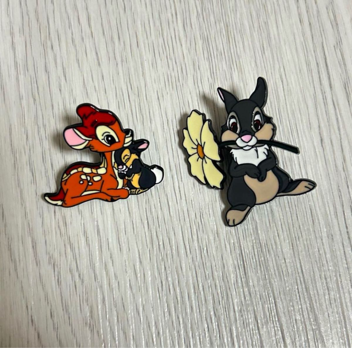 ディズニー バンビ ピンバッジ 2個セット バンビ ピンバッジ|Yahoo!フリマ(旧PayPayフリマ)