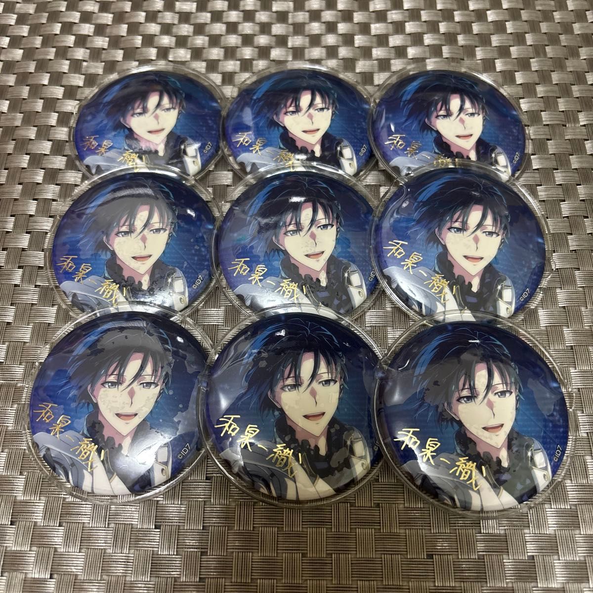 【♡お値下げ中♡】アイナナ 和泉一織 ブラホワ 缶バッジ セット 和泉一織 缶バッジ|Yahoo!フリマ(旧PayPayフリマ)