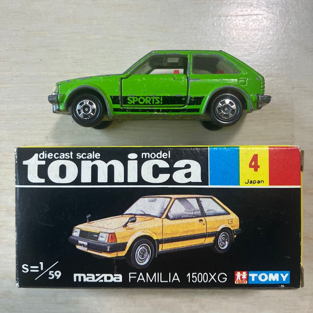 トミカ マツダ ファミリア 1500XG グリーン(G99)ギフト品 トミカ ギフトセット バラ No4 ファミリア 1500XG 日本製 箱付き