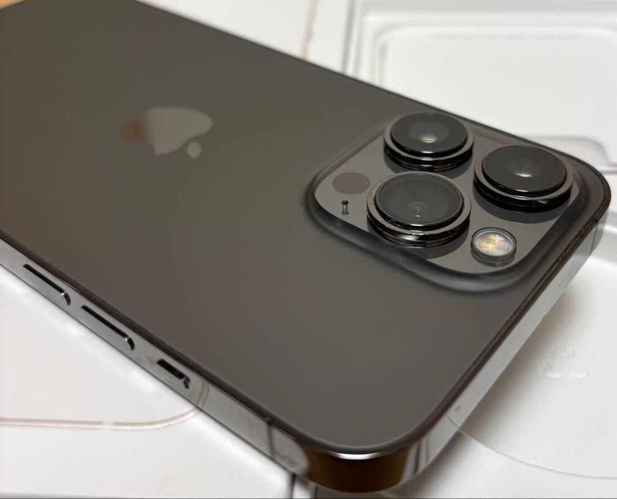新品バッテリー iPhone13Pro 256GB グラファイト SIMフリー 極美品】iPhone 13 Pro 256GB 新品バッテリー グラファイト SIM