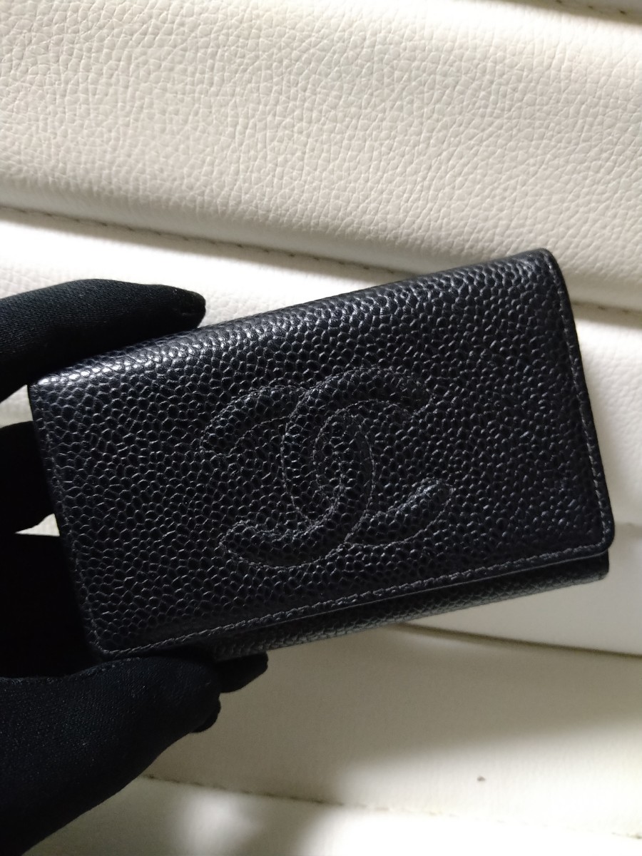 CHANEL　キーケース　黒　ゴールド　ヴィトン　グッチ　コーチ好きにも