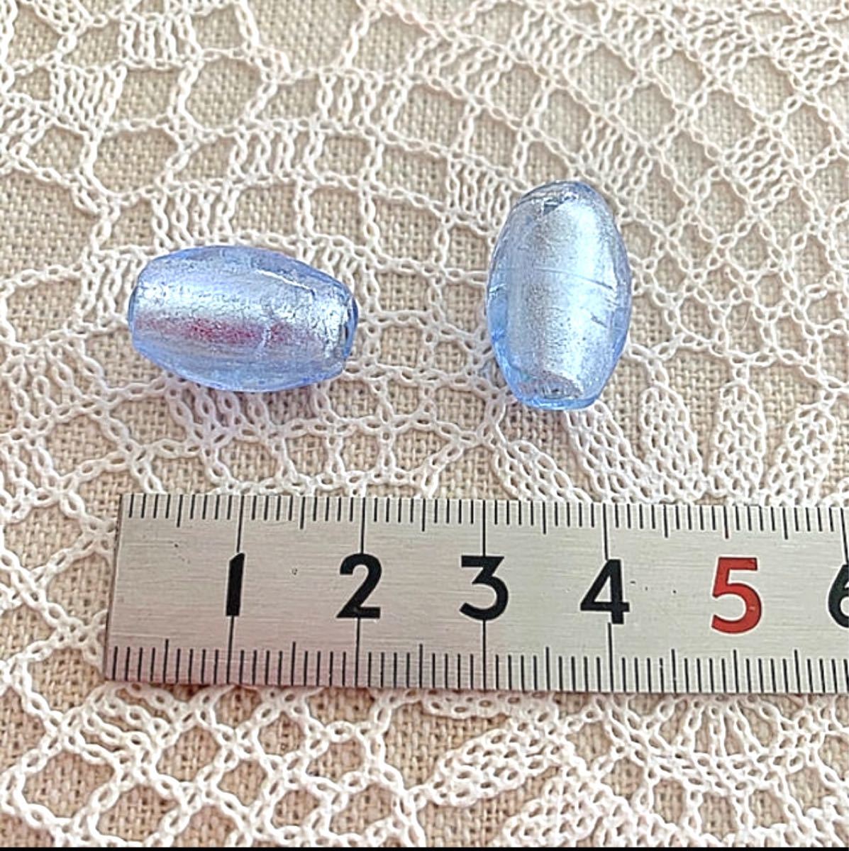 約18×12ミリ大粒で可愛いランプワークビーズ6粒（青色）