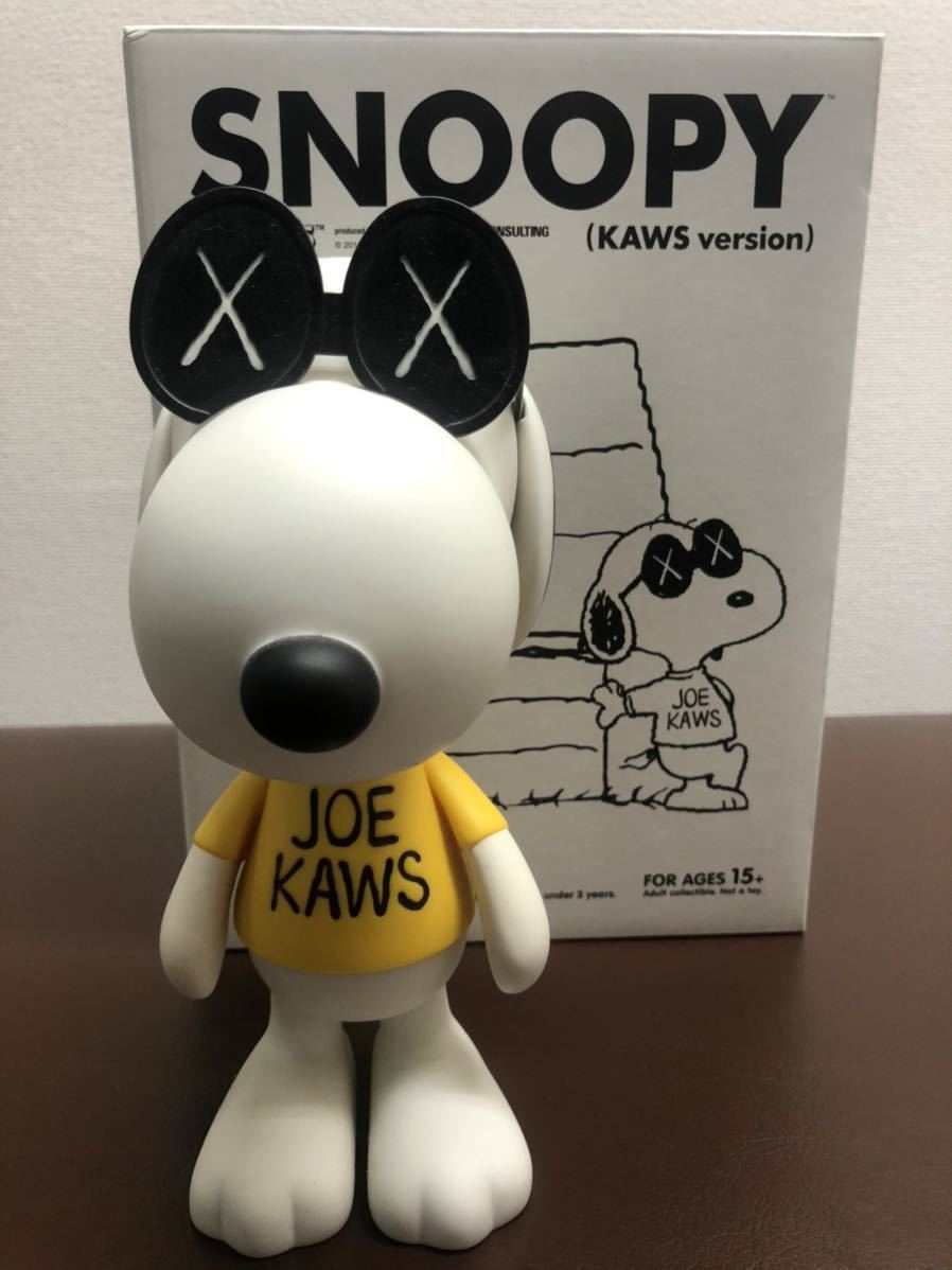 スヌーピー kaws snoopy