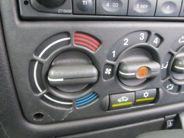 # Opel Astra выключатель кондиционера б/у XD160W снятие частей есть klai mate контроль кондиционер обогреватель внутри . круговорот #