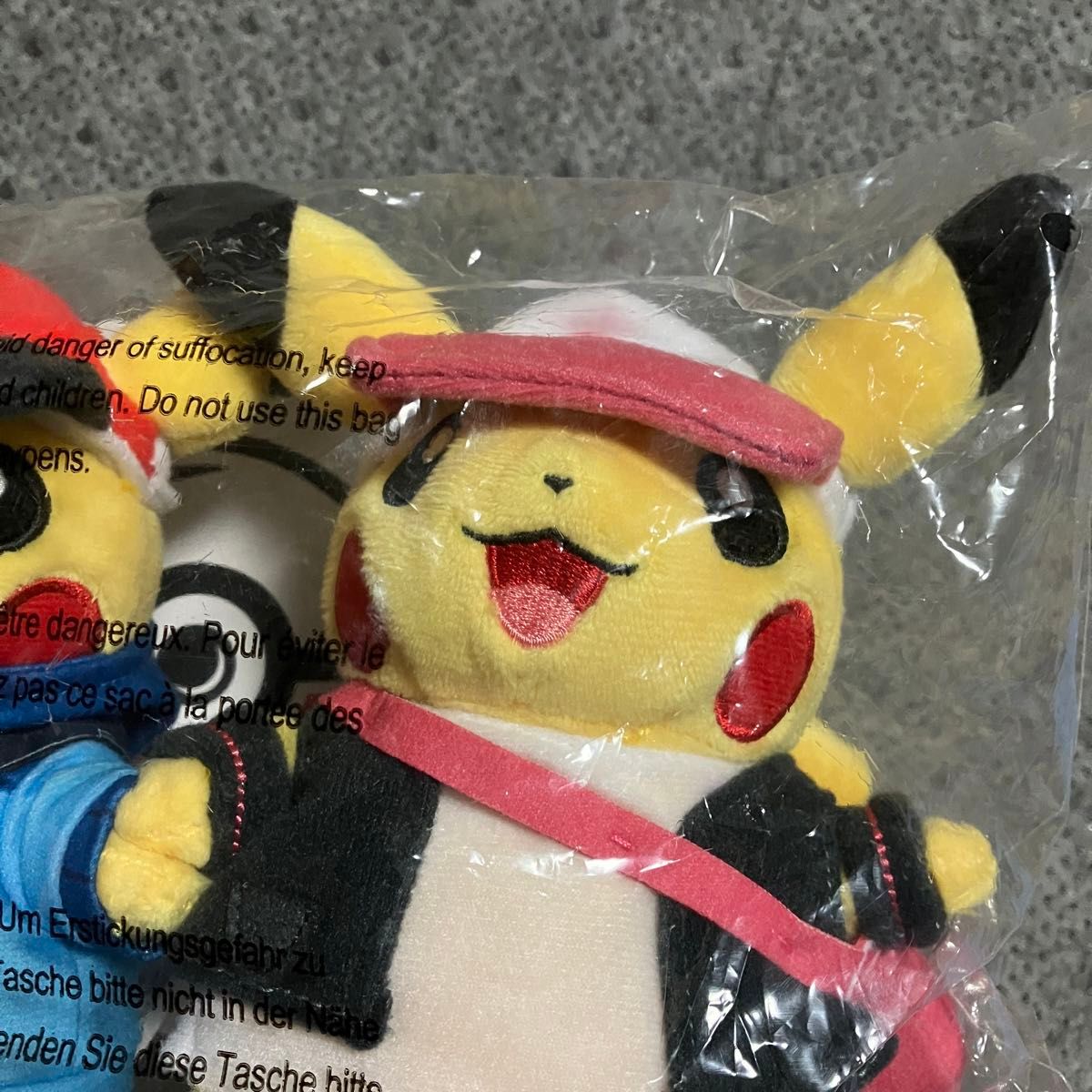 アメリカ ポケモンセンター 25周年 ピカチュウ ペアぬいぐるみ 8体セット 25周年 アメリカ限定 ポケモンセンター イッシュ地方 ピカチュウ