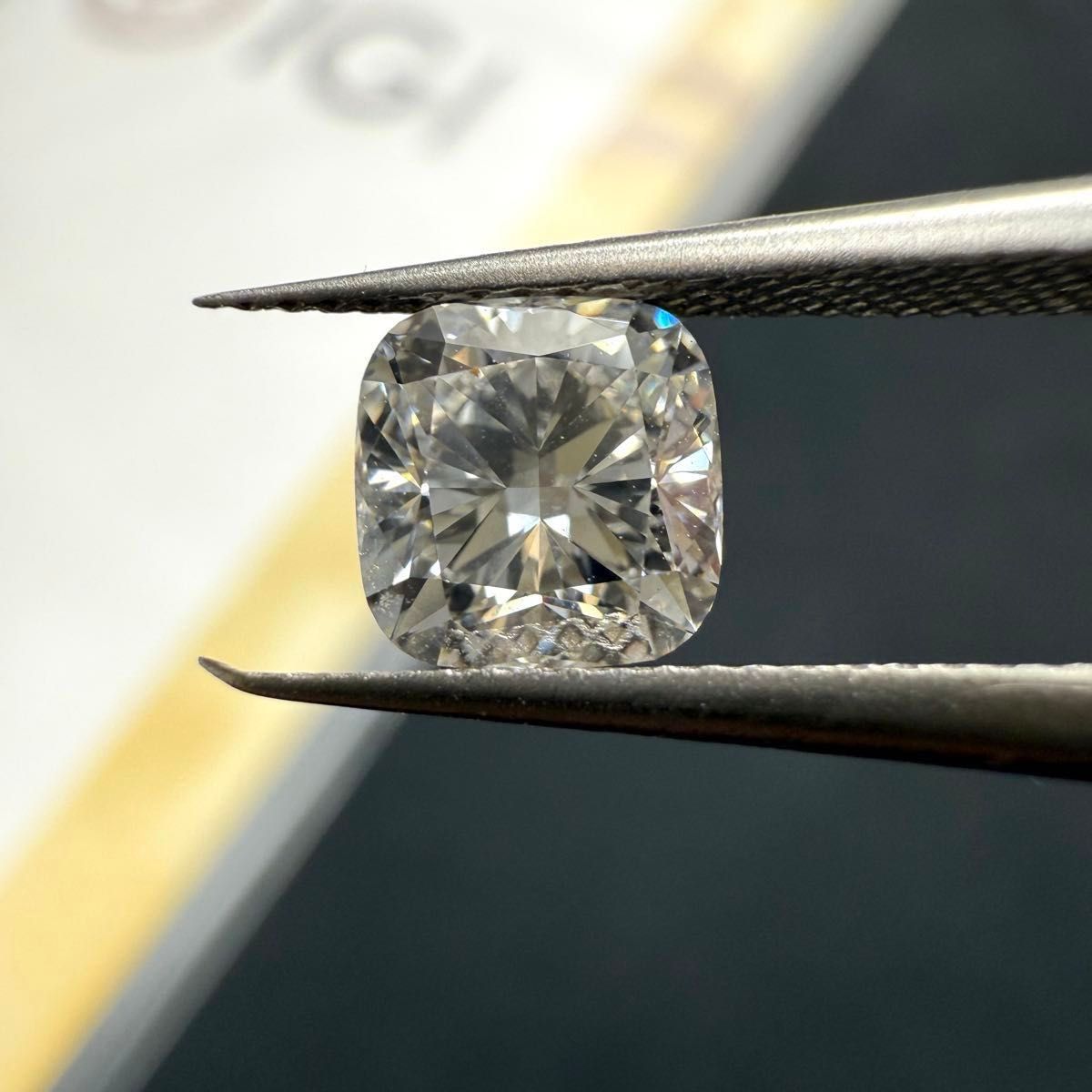 IGI鑑定書付き ラボグロウンダイヤモンド 0.60ct.up DカラーVVS2 1 05ct E VVS2 ラボグロウンダイヤモンド クッションカット