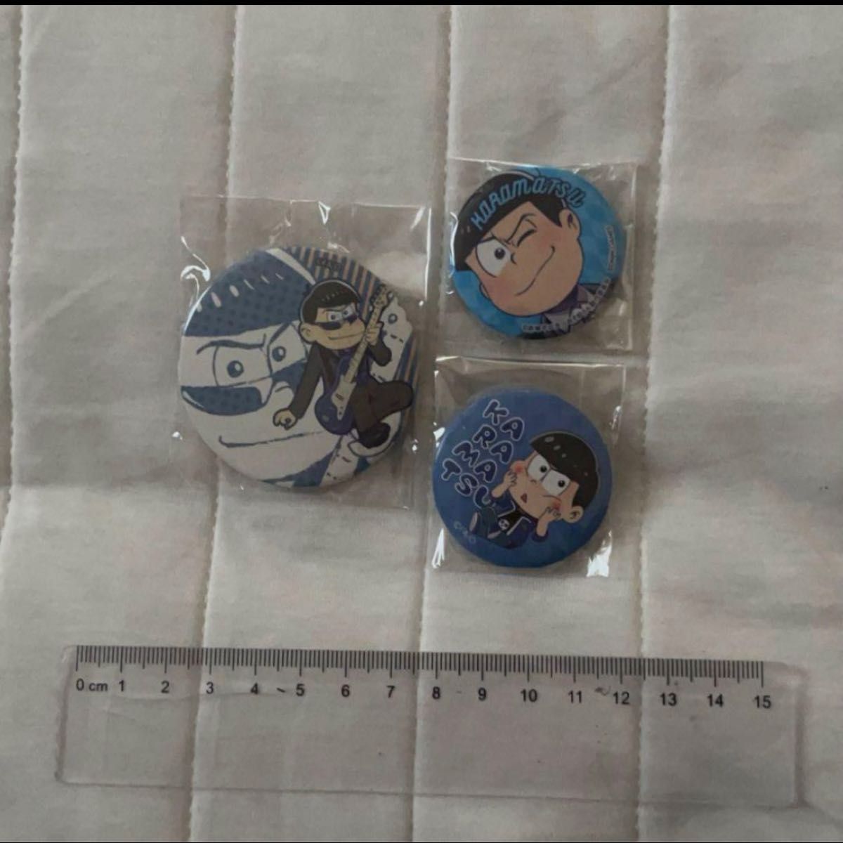 おそ松さん カラ松 缶バッジ アクスタ アクキー セット おそ松さん アクリルキーホルダー 缶バッジ ストラップ グッズ