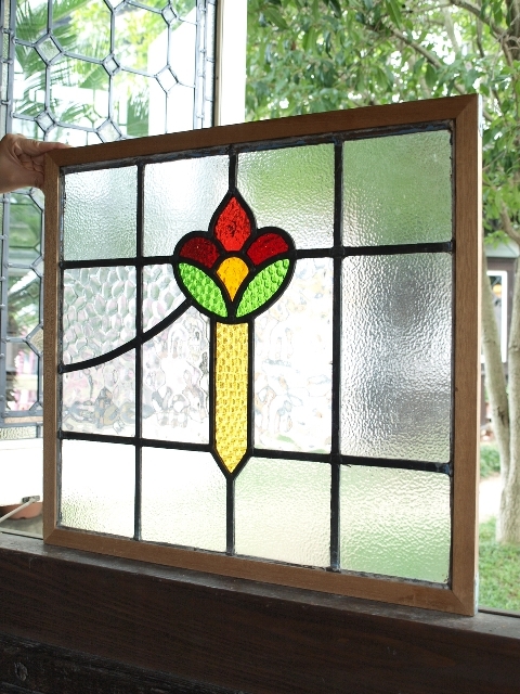 ■アンティークステンドグラス23305 花柄 ゆらゆらガラス 英国 イギリス 窓 ドア 建具にも■_画像2