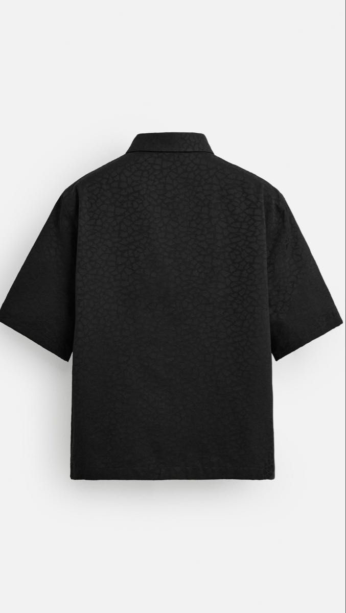 ★ドイツ発*ZARA*新作*テクスチャージャガードTシャツ/BLACK★ ZARA アニマルジャガードシャツ L リラックスフィット ザラ