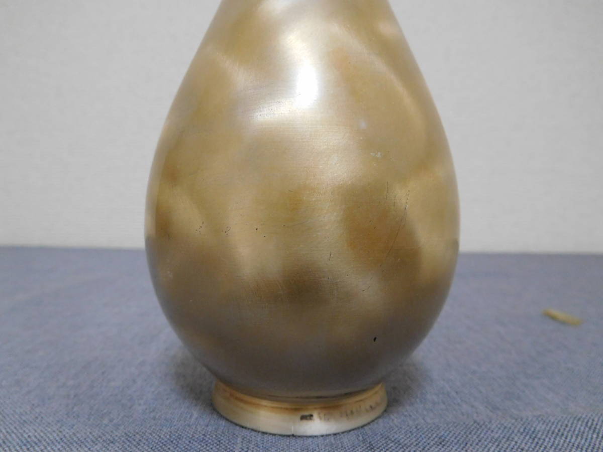 K24-11S ваза ваза для цветов узор есть металл ( материал неизвестен )....SSKK б/у высота примерно 21.3cm (T1-1)