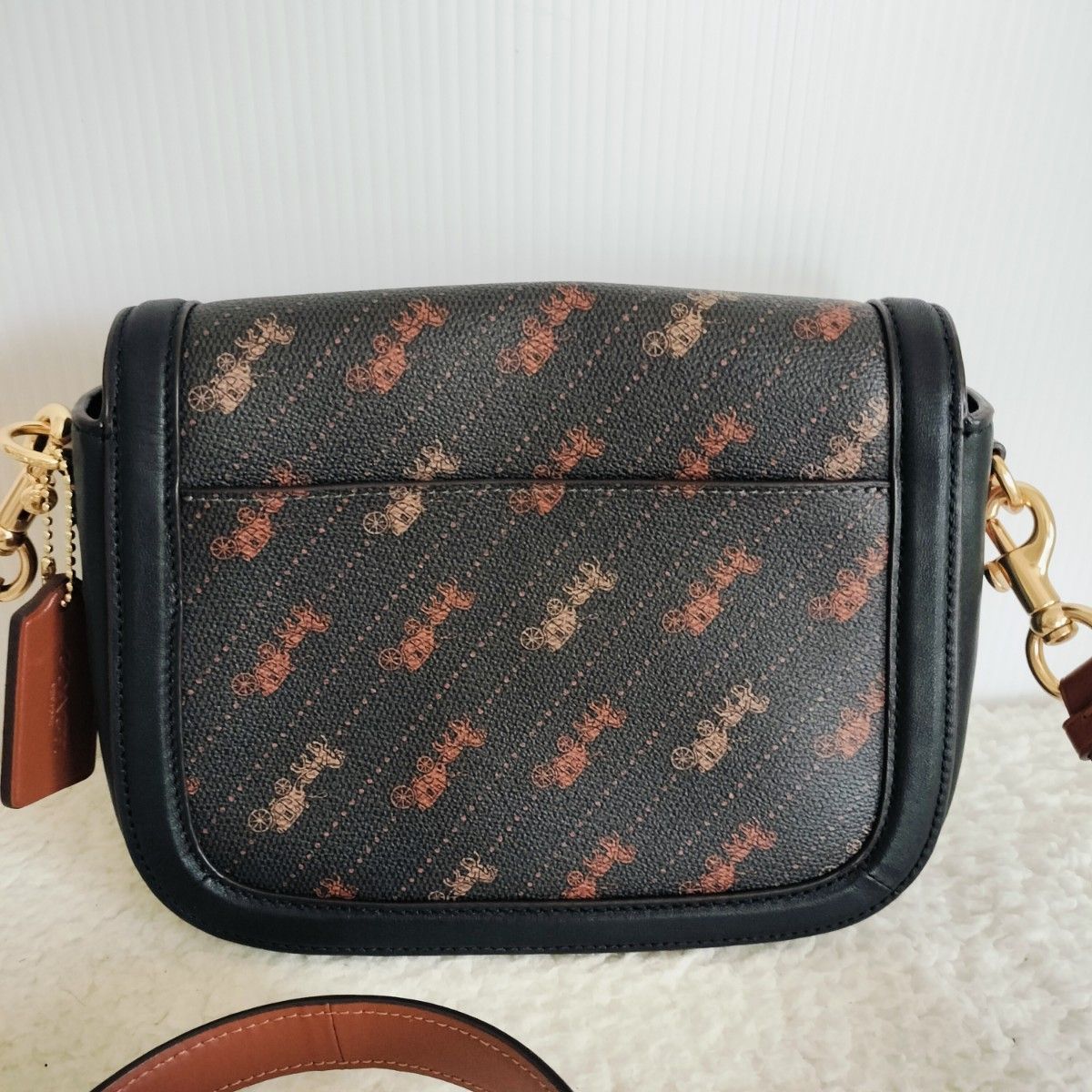 【極美品】COACH ショルダーバッグ ダークブラウン/ブラック 極美品 COACH コーチ クロスボディ ショルダーバッグ ホース