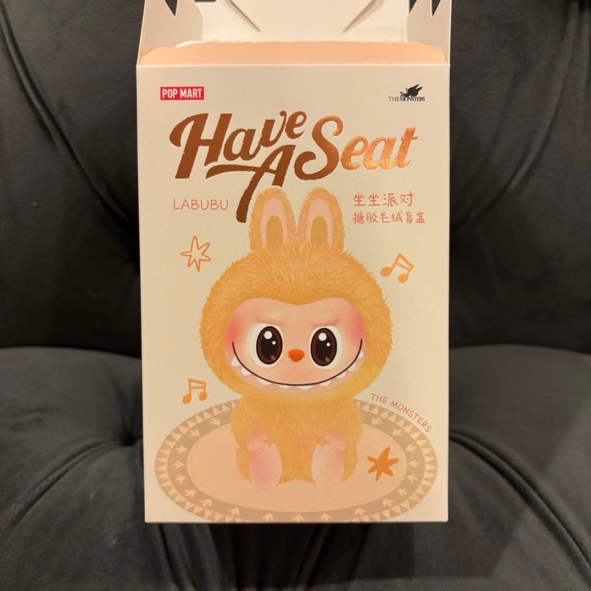 POPMART ポップマート LABUBU ラブブ エナジー ハブアシート 正規品】POPMART ポップマート LABUBUラブブ Have a Seat