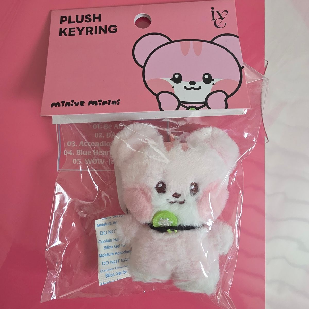 IVE minive minini イソ イランイ フォトホルダー キーリング IVE minini minive キーリング イソ イランイ|Yahoo!フリマ(旧