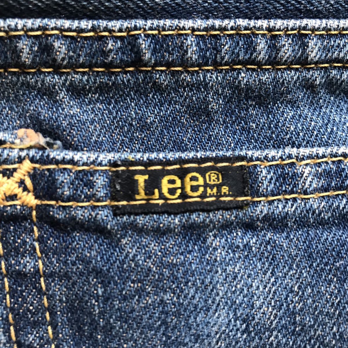【即決】W31 リー　Lee ストレート　ライダース　RIDERS デニムパンツ 日本製　綿100% ユーズヒゲ加工　裾チェーンステッチ_画像3