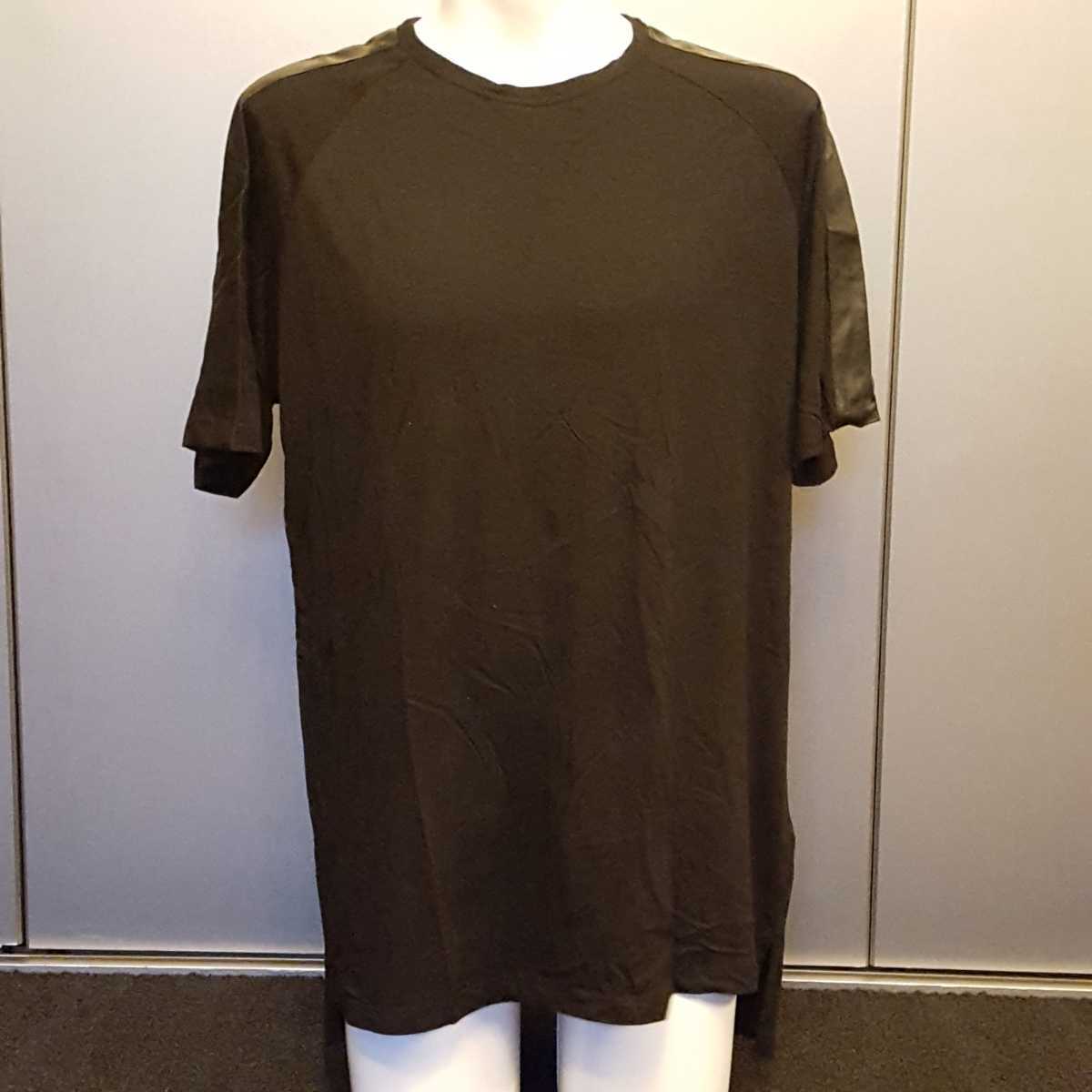 ★【美品】ZARA MAN 　半袖Tシャツ　黒　レザー　トップス_画像1