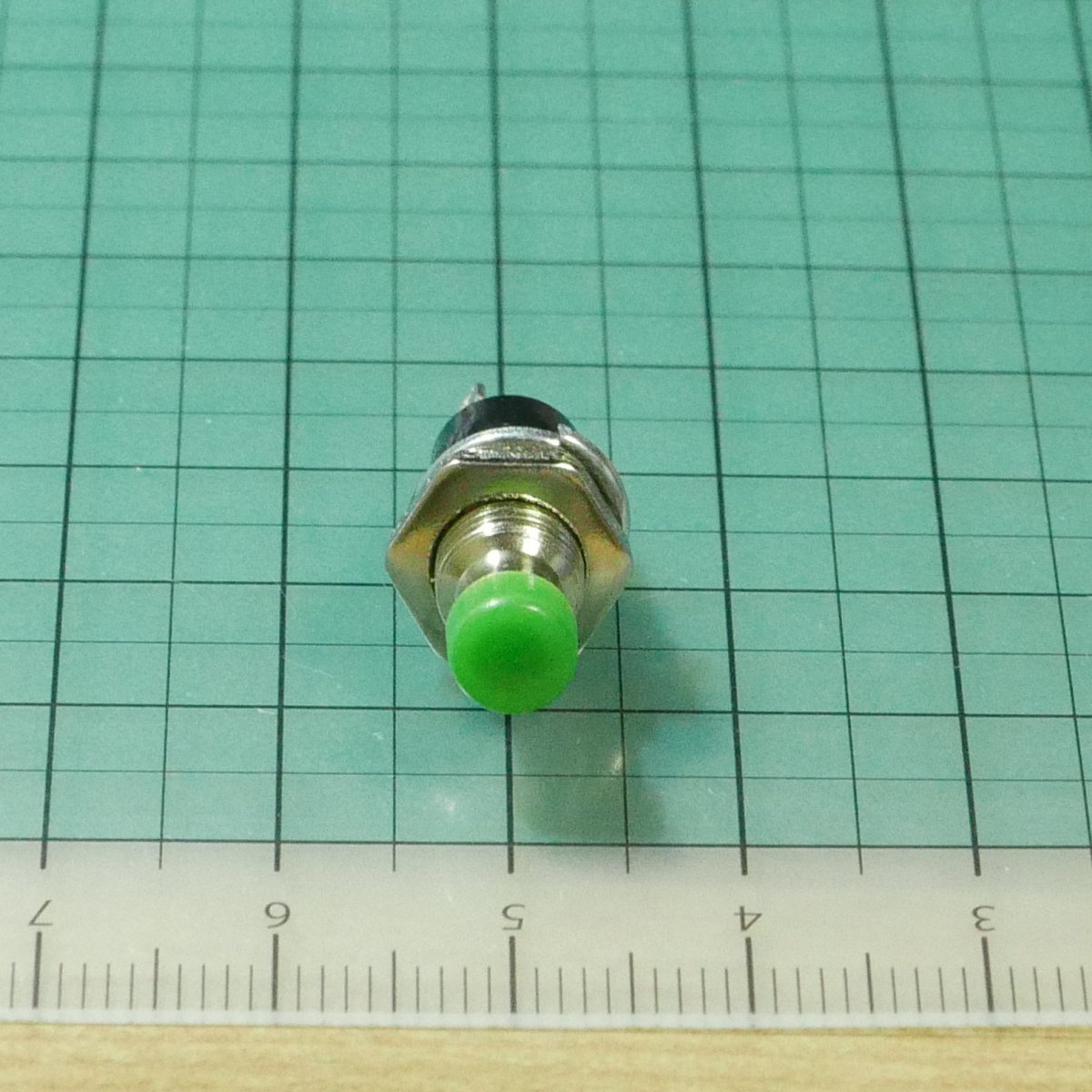 プッシュスイッチ モーメンタリ オン 黄緑（ボタンを押している間ON）ネジ径6.5mm 押しボタンスイッチ ノーマルオープン _画像2