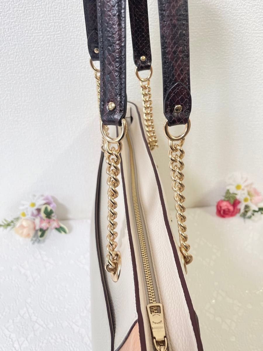 【極美品】コーチ トートバッグ キャメロン ブルー系 チャーム付き A4 肩掛け COACH コーチ トートバッグ 肩掛け レザー 本革 チェーン