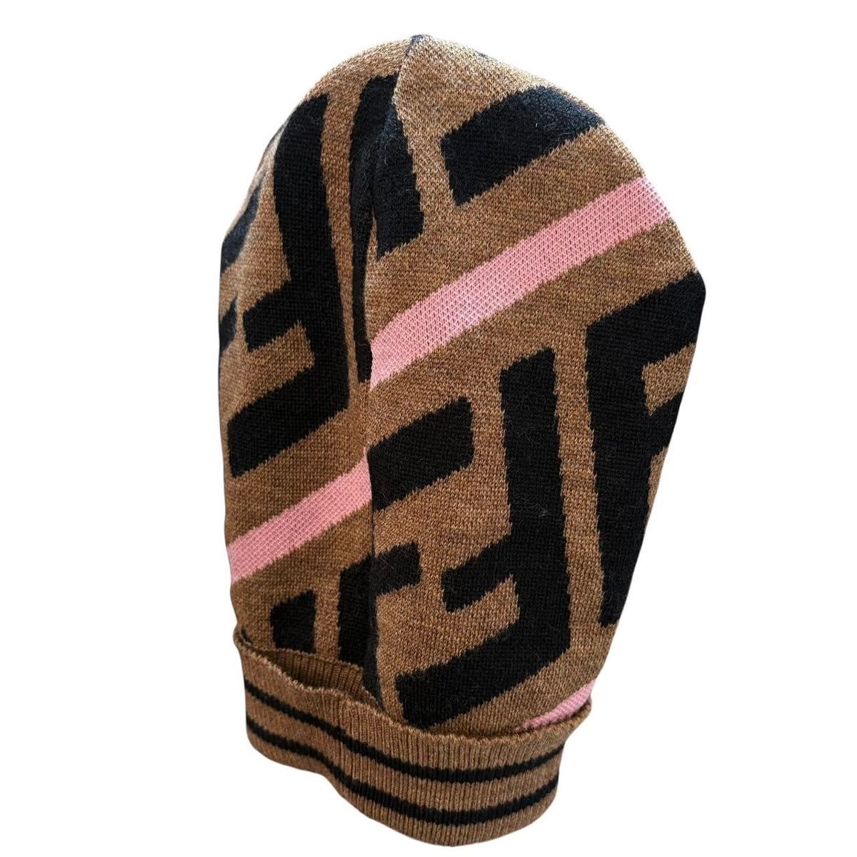 【FENDI】24FW Fendi Romaラベル付き ウール ビーニー ニット帽 美品 フェンディ FENDI ロゴ ニット帽 ニットキャップ 帽子 FF