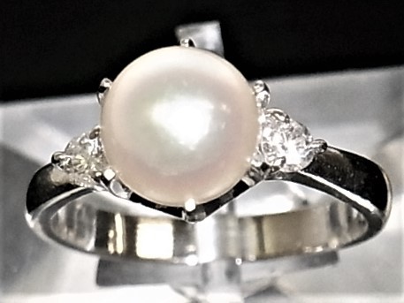 【国内正規総代理店アイテム】 【東京 谷中 質屋おぢさん】Pt900プラチナ リング 指輪 パール8mm アコヤ真珠 ダイヤ 0.20ct アコヤ真珠