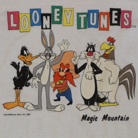 80s Usa製 Looney Tunes Tシャツ Xl ホワイト ルーニーテューンズ ワーナーブラザーズ キャラクター バックスバニー ヴィンテージ イラスト キャラクター 売買されたオークション情報 Yahooの商品情報をアーカイブ公開 オークファン Aucfan Com