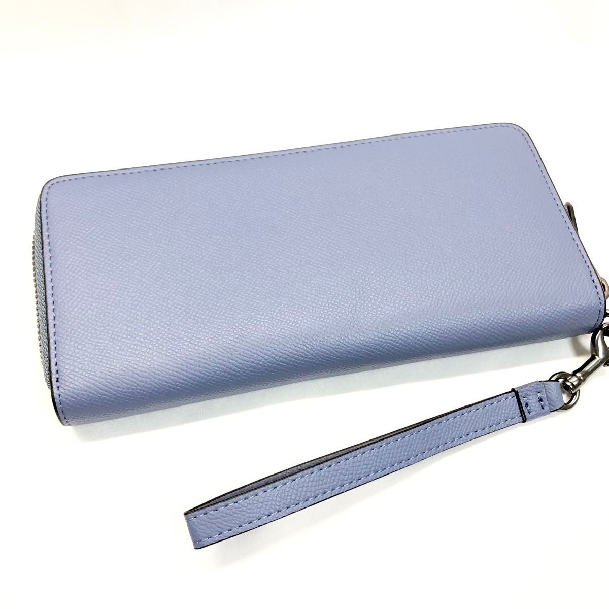 NEW♪【COACH】ジップラウンド長財布 ストラップ付 スマホ収納可 未使用級】 COACH コーチ 長財布 ラウンドジッパー ブルー