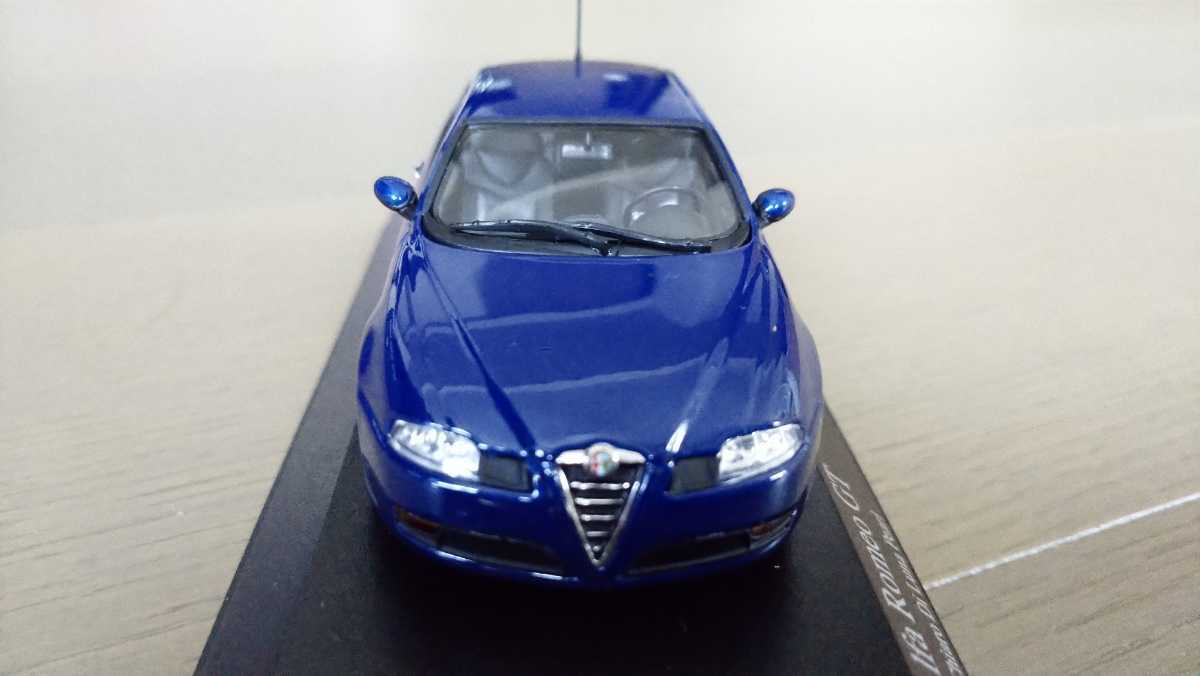 1/43 ミニチャンプス アルファロメオ GT 青 MINICHAMPS Alfa Romeo GT Blu Chiaro Di Luna Pearl_画像4