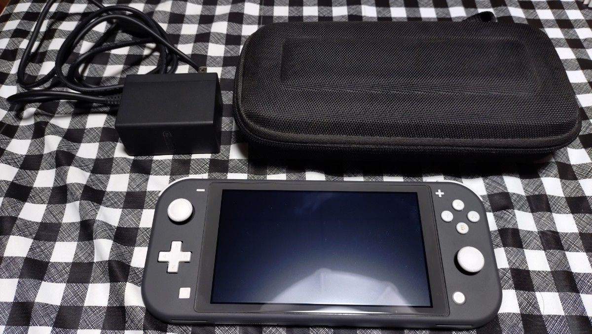 Nintendo SwitchLite グレー本体グリップカバー箱充電器付き美品 ニンテンドーSwitch Lite グレー 本体 充電器 ケース グリップ