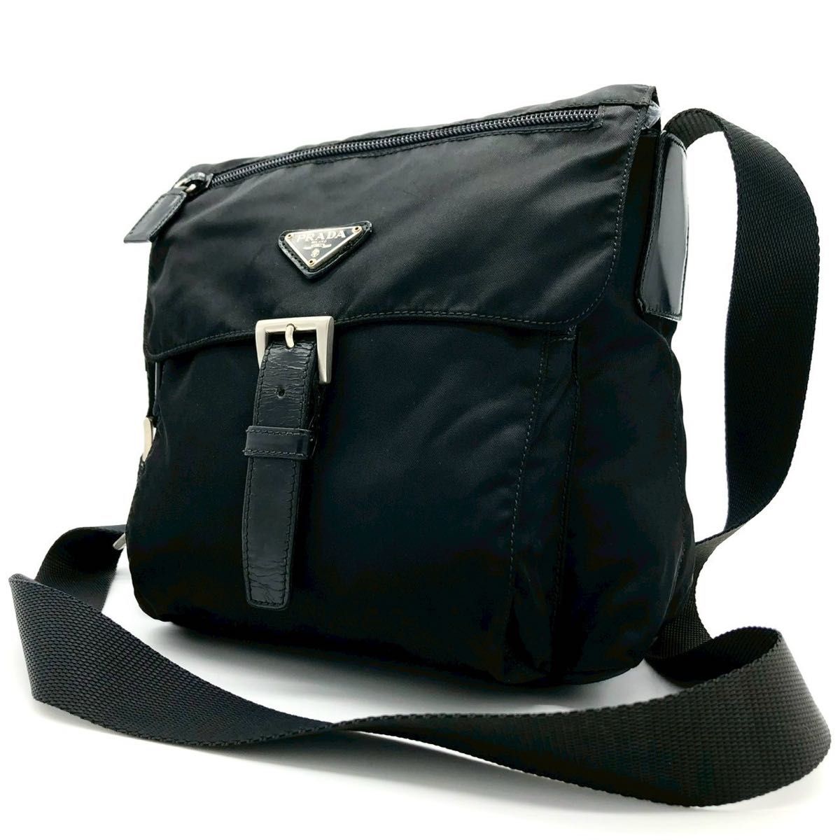 美品 プラダ ショルダーバッグ プレートロゴ 三角 ブラック クロス 肩掛け 極上美品】PRADA プラダ ショルダーバッグ クロスボディ 三角