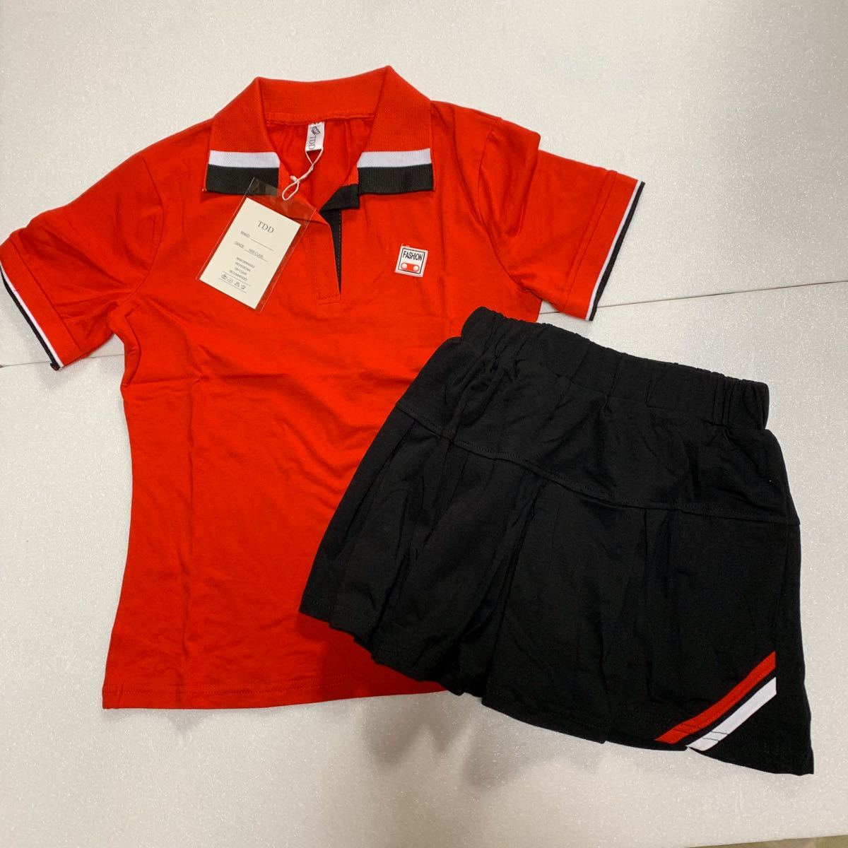 再入荷 新品 可愛い レディース ゴルフウェア 上下セット 赤 黒 再入荷 新品 可愛い レディース ゴルフウェア 上下セット 赤 黒