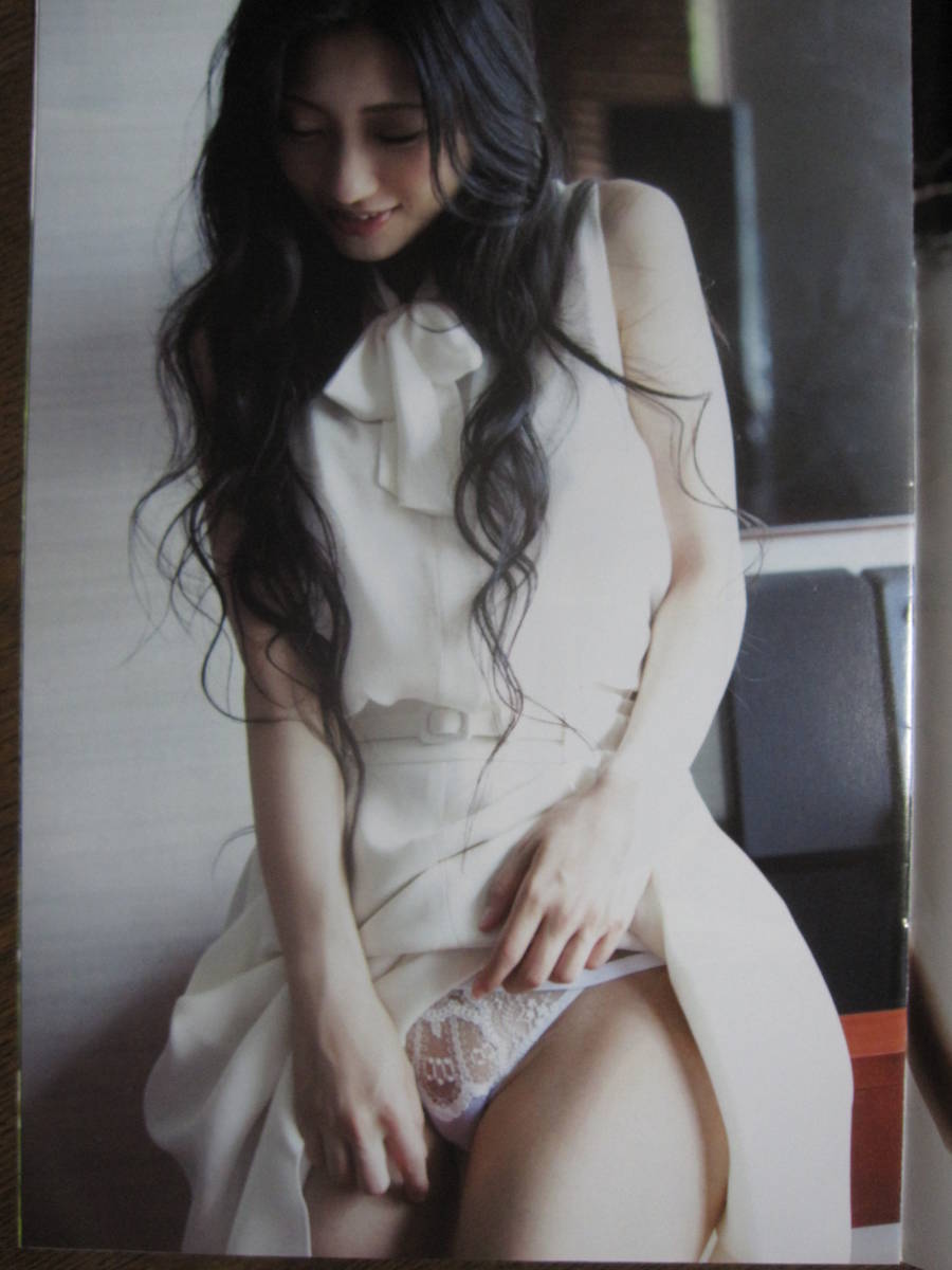 ヤフオク 付録写真集 壇蜜 17ページ 324a 3 ヤフオク 付録写真集 壇蜜 17ページ 324a 3