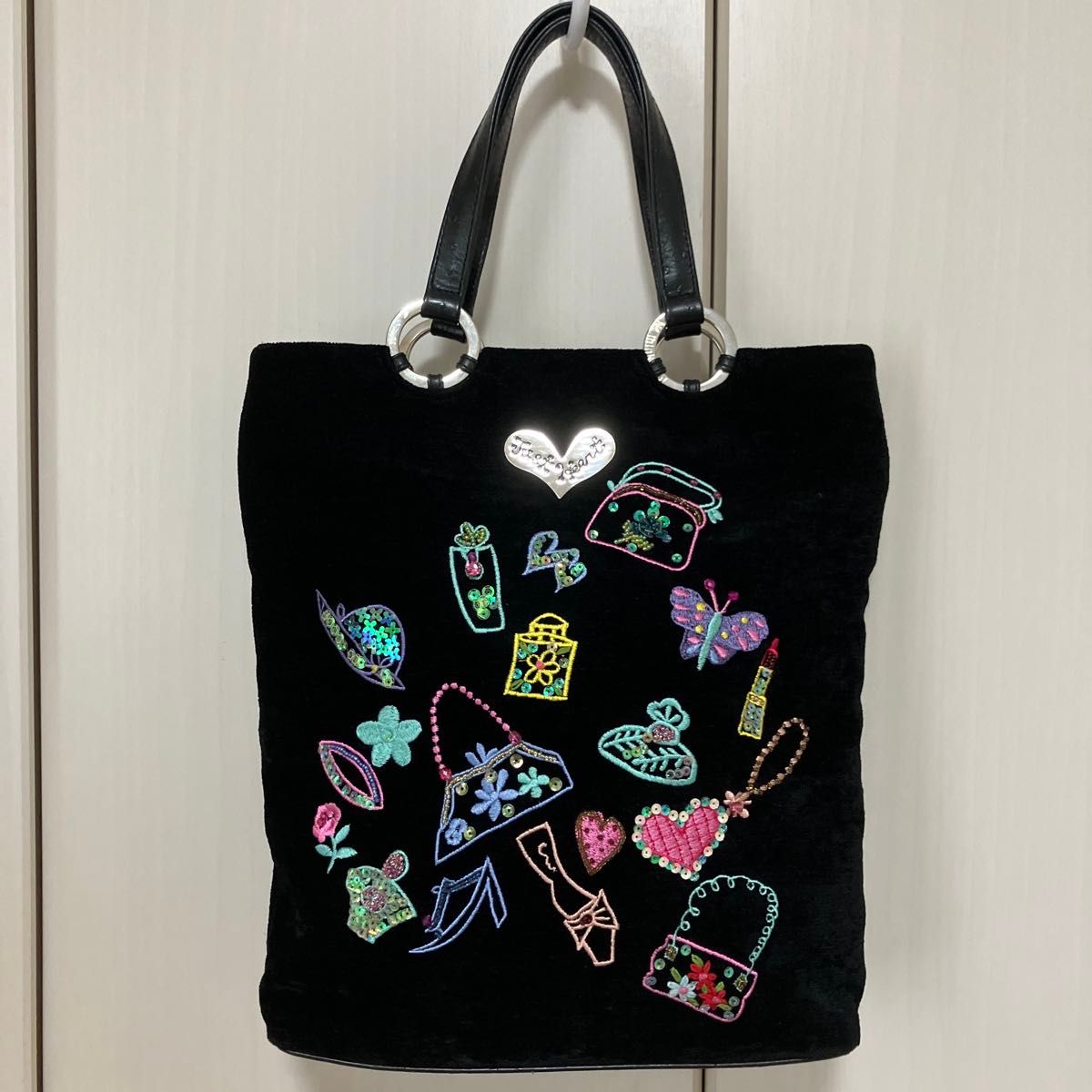 Think Bee! 花柄刺繍 トートバッグ 美品 2WAY think Bee 刺繍 ビジュートートバッグ トートバッグ シンクビー