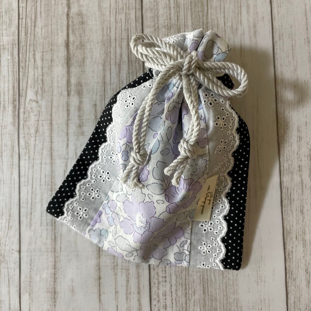 〈30〉naru様 リバティ ハンドメイド 巾着袋 ベッツィ オーダー 2点セット】巾着袋 リバティ生地使用 ハンドメイド ベッツィ