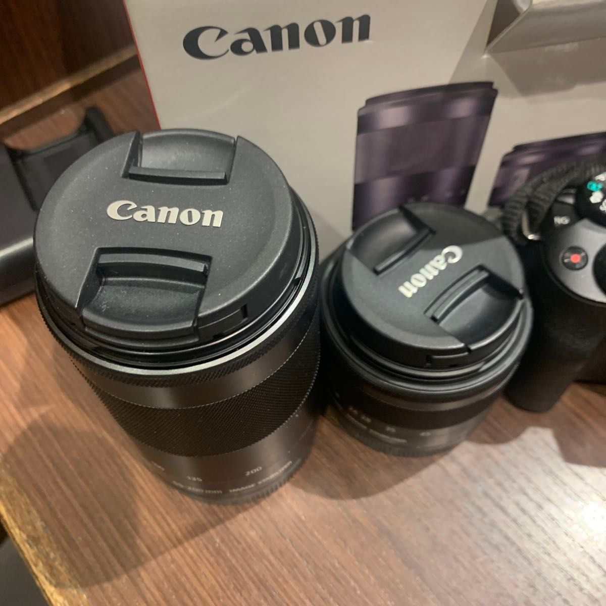 【ジャンク品】EOS Kiss M ダブルズームキット 黒 EOS Kiss M ダブルズームキット (ブラック)|Yahoo!フリマ(旧