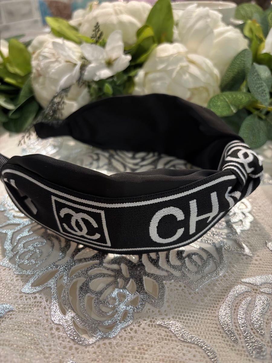 【オシャレ】CHANEL 25ss カチューシャ ヘアバンド CHANEL ヘアバンド カチューシャ ブラック 新品|Yahoo!フリマ