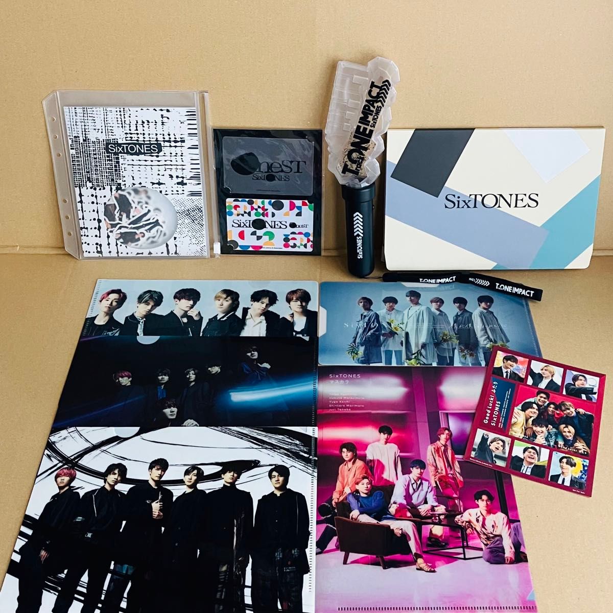 SixTONES 2019-2022グッズまとめ売り‼︎パンフ ペンラ カレンダー SixTONESグッズまとめ売りペンライトステッカークリアファイル