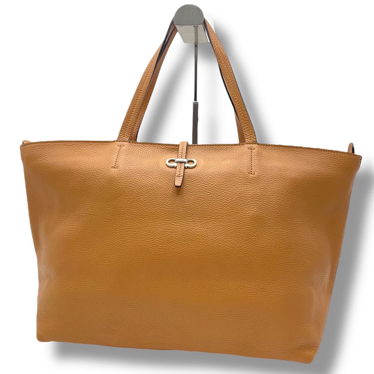人気!品薄!【FERRAGAMO】トートバッグ 美品】A4可 Ferragamo フェラガモ トートバッグ オールレザー 本