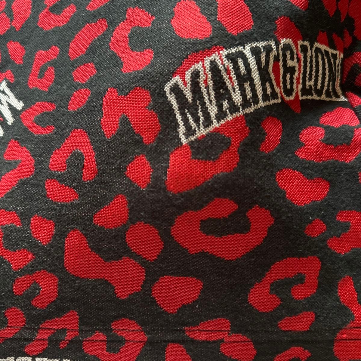 極美品 MARK & LONA ロゴ入り ポロワンピース ゴルフウェア MARK & LONA ロゴ入り ポロワンピース ゴルフウェア Mサイズ